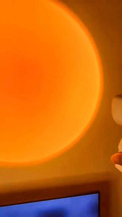 网红氛围感拍照灯,一灯即达的拍照神器揭秘