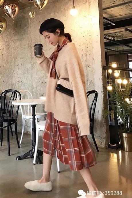 连体毛衣网红,时尚潮流的跨界新宠