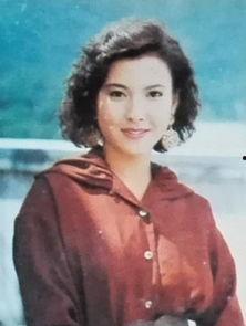 香港明星老旧照片曝光,重温那些年香港明星的青涩旧照