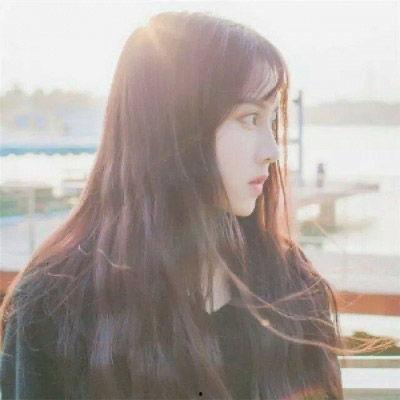 网红图片大全搞笑伤感女,网红图片大全中的情感纠葛